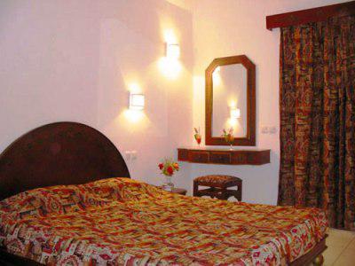 Jasmina Hotel 3*